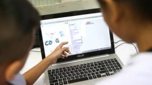 cdg group ผู้ริเริ่มโครงการ Code Their Dreams ให้ความรู้ด้านการเขียนโปรแกรมคอมพิวเตอร์เบื้องต้นด้วยการสอนscratchฟรี